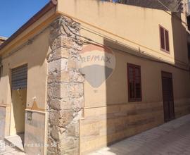 Locale Commerciale - Gela