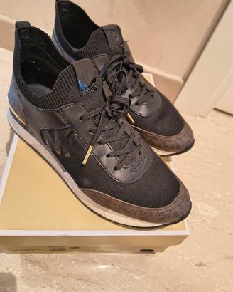 Scarpe Michael Kors Jenkins Knit Trainer nere donn