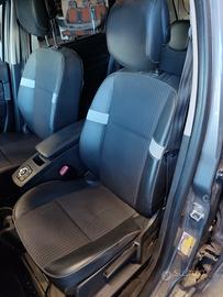 Sedile anteriore sx RENAULT SCENIC del 2013