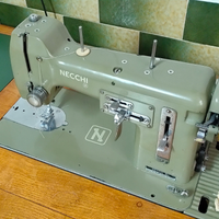 Macchina da cucire anno 1954 NECCHI BU Serie Mira