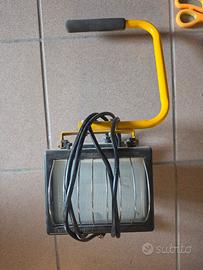 Faretto alogeno portatile 