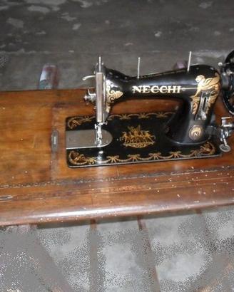 Necchi Vittorio S.A macchina da cucire anni 20/30