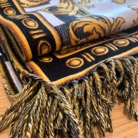 Coperta Versace con frange
