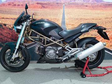 Ducati Monster 600 Dark special edition