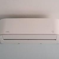 3 split e 2 motori condizionatori ARIEL