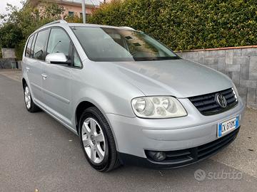 VOLKSWAGEN TOURAN 1.9 TDI 