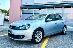 Volkswagen Golf 2.0 TDI 110CV Neopatentati