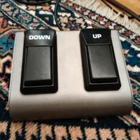 Pedale switch 2 canali Behringer FS112 BV