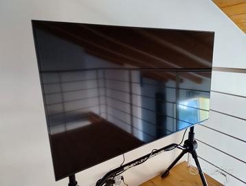 Monitor 43" 4K Samsung - smart features