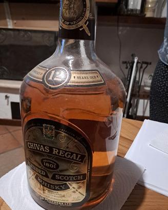 bottiglia da collezione di chivas regal da 3.78 li