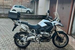 GS1200