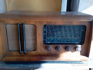 Radio vintage a valvole