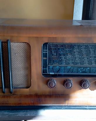 Radio vintage a valvole