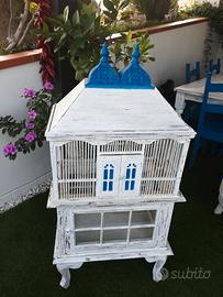 Voliera in legno realizzata a mano