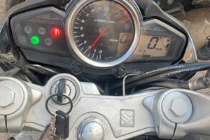 Moto suzuki inazuma 250