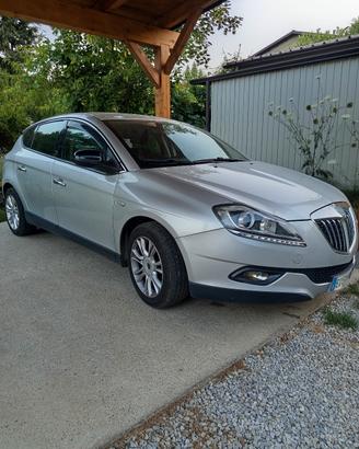 lancia delta 1.6 Multijet 
