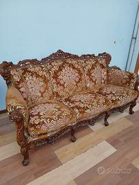 divano struttura legno lavorato