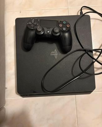 PS4 Slim nera + Controller originale
