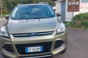 Ford kuga4×4 full option
