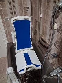 sollevatore elettrico per vasca da bagno