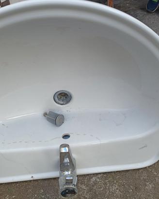 lavabo con piede 