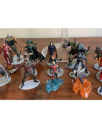 Lotto 18 DISNEY Marvel Action Figure deluxe set