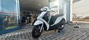 piaggio-medley-150-s-200s-bianco-luna