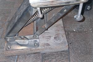 SUPPORTO MOTORE AUSILIARI,COPPIA CARBURATORI 737