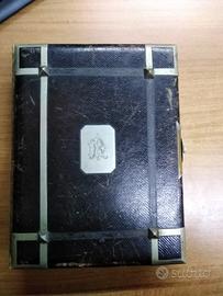 antico album con fotografie d'epoca 