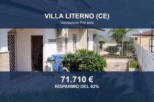 Immobile in asta di 225 m² con più di 5 locali a V