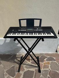 Tastiera Yamaha PSR-E423