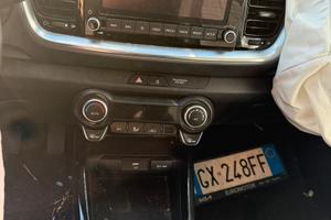 Kia stonic incentidada del 2025