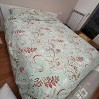 Letto matrimoniale con materasso