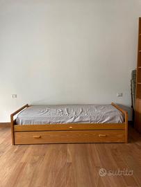 Letto singolo estraibile con doppia funzione