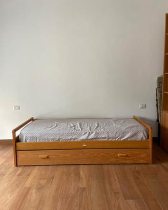 Letto singolo estraibile con doppia funzione