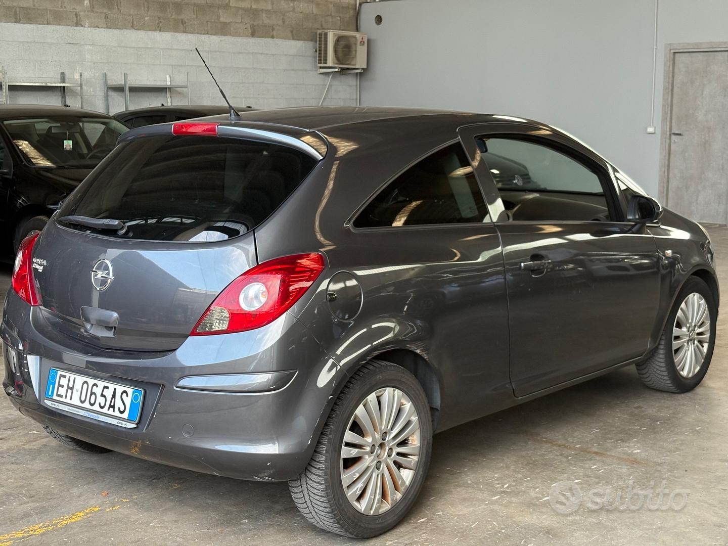 Opel Corsa 2011 photo 4