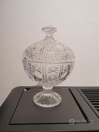 Elegante contenitore in cristallo inciso