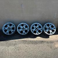 Cerchi in lega Alfa Romeo 16"
