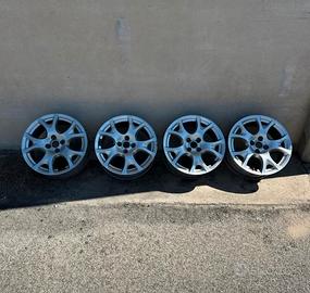 Cerchi in lega Alfa Romeo 16"