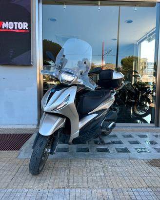 Piaggio Beverly 300