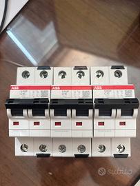 Magnetotermico 2P C10 25KA 2M