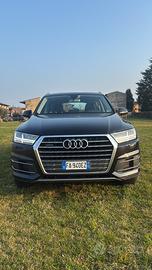Audi Q7 3.0 V6 TDi