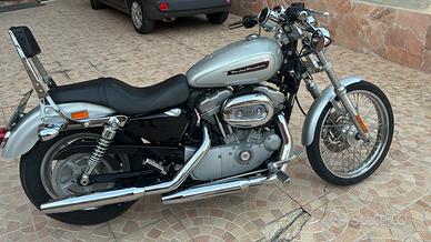 Harley sportster 883