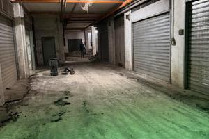 Ampio ' BOX ' con Soppalco