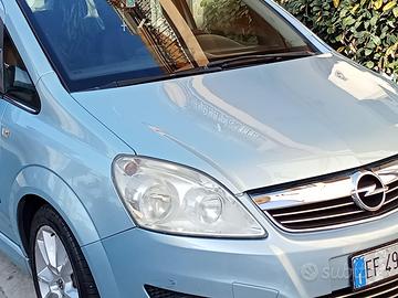 OPEL Zafira - 2011