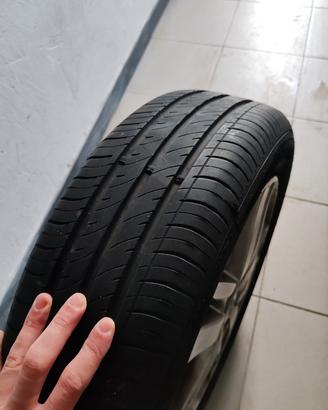 4 gomme Nankang 185/60 R16 86 H su cerchioni