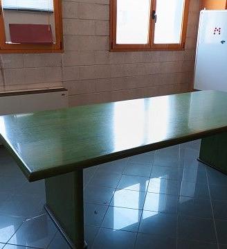tavolo riunioni per ufficio