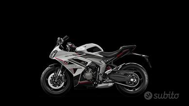 Triumph Daytona 660