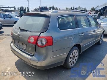 VW PASSAT VARIANT 3C5 2.0 TDI 140CV - Ricambi