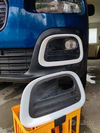 fendinebbia anteriore sinistro Citroen Berlingo 